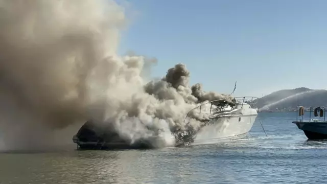 The million-dollar motor yacht burned fiercely