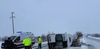 Nevşehir'de Yolcu Minibüsü Devrildi, 6 Yaralı