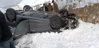 Bitlis'te Otomobil Takla Attı, 2 Yaralı