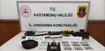 Kastamonu'da Uyuşturucu ve Kaçak İçki Operasyonları: 2 Gözaltı, 1 Tutuklama