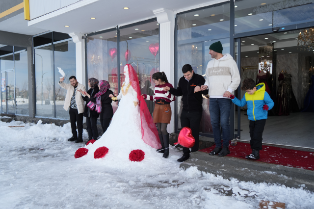 Snow Bride Entertainment in Muş: Gold Worth 1 Million Lira Was Adorned