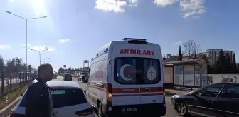 Adıyaman'da Yaya Otomobilin Çarpması Sonucu Yaralandı