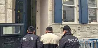 Karşıyaka'da Uyuşturucu Satıcısı Gözaltına Alındı