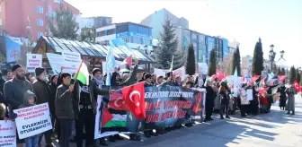 Erzurum'da Sağlık Çalışanları ve Sivil Toplum, Gazze'ye Destek İçin Yürüyüş Düzenledi