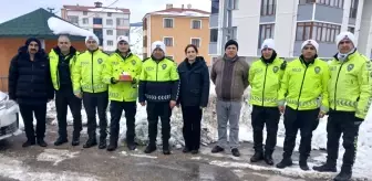 Erzincan'da Polis Ekiplerinden Doğum Günü Sürprizi