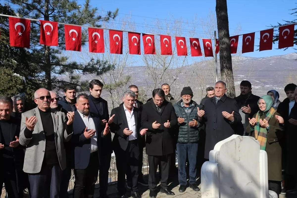 Dünya Şampiyonu Güreşçi Hüseyin Akbaş 36. Yılında Anıldı
