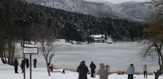 Bolu Gölcük Tabiat Parkı'nda kış keyfi