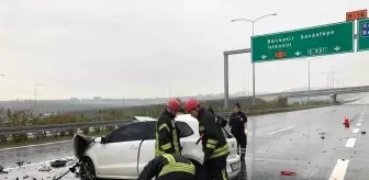 Manisa'da Park Halindeki Tankere Çarpan Otomobilde İki Kişi Hayatını Kaybetti