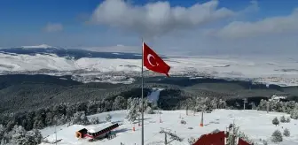 Sarıkamış Kayak Merkezi'nde Yoğun Kar Turizmi