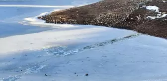 Konya'da Buzlu Gölete Düşen Genç Boğuldu