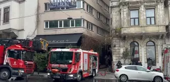 Beyoğlu'ndaki Restoranda Yangın Çıktı