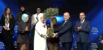 Emine Erdoğan: '2028 yılında kadın istihdam oranını yüzde 36,2'ye yükseltmeyi hedefliyoruz'