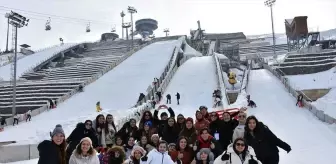 Erzurum'da Kız Öğrenciler İçin Kış Sporları Kampı Gerçekleştirildi