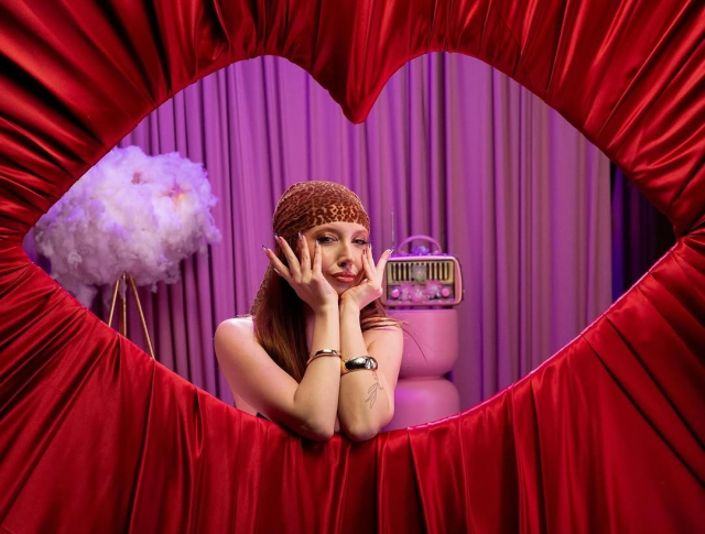 Mina Solak kimdir? Manifest grubu üyesi Mina Solak kaç yaşında, nereli?