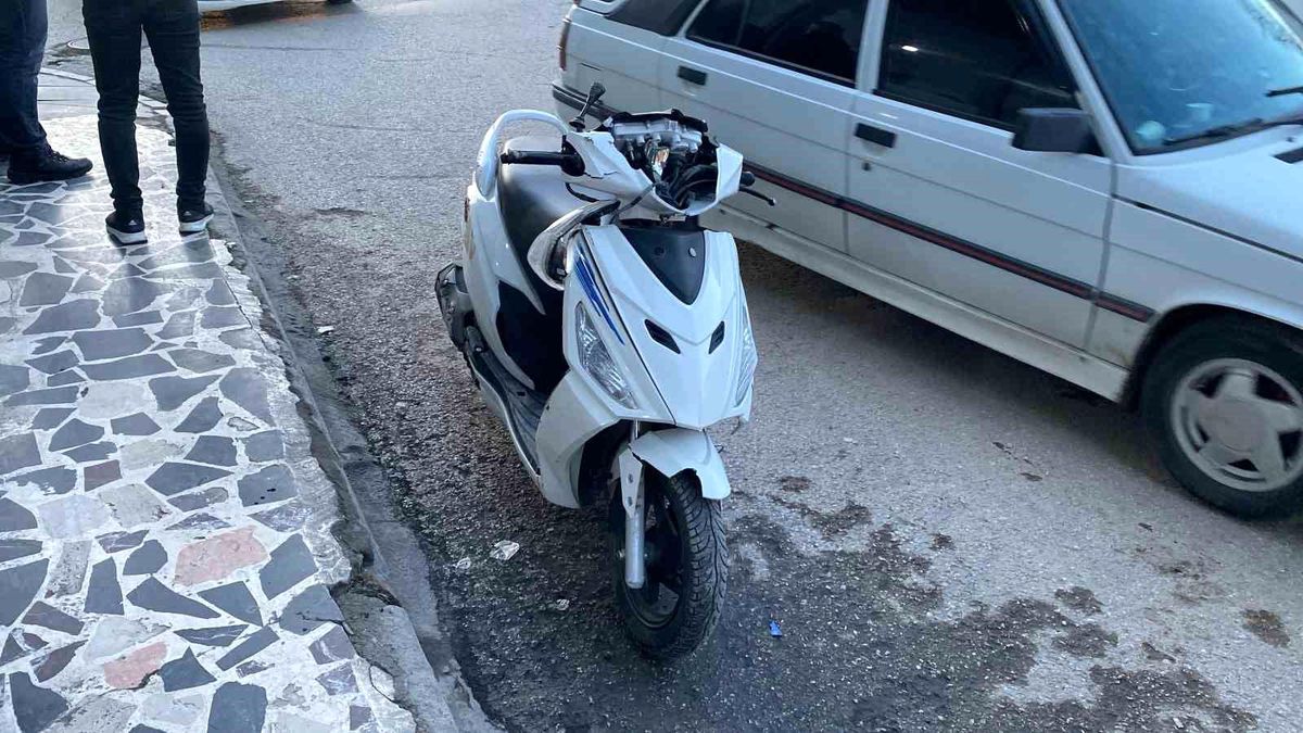 Elazığ'da Trafik Kazası: 2 Yaralı, Sürücü Kaçtı