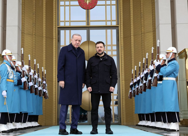 Cumhurbaşkanı Erdoğan - Zelenski görüşmesi başladı Cumhurbaşkanı Erdoğan - Zelenski görüşmesi başladı
