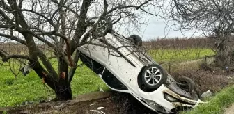 Bursa İznik'te Yağış Nedeniyle Araç Takla Attı