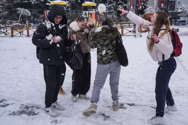 Snow alert issued! While students in Istanbul are expecting a holiday, a statement came from the governor