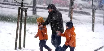 Kar alarmı verildi! İstanbul'da öğrenciler tatil beklerken, validen açıklama geldi