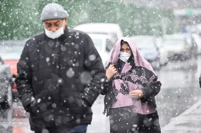 Snow alert issued! While students in Istanbul are expecting a holiday, an announcement came from the governor