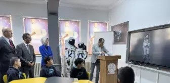 Karaman TOKİ Ortaokulu'nda Yapay Zeka Destekli Astronomi Atölyesi Açıldı