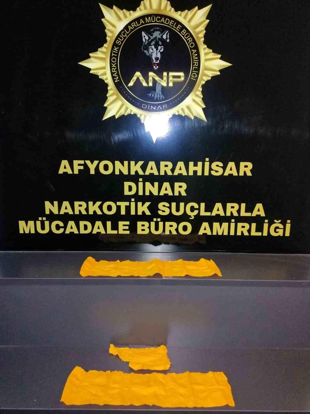 Afyonkarahisar'da Uyuşturucu Operasyonu: 3 Peçete Ele Geçirildi
