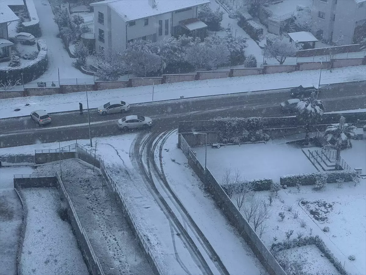 Samsun'da Kar Yağışı Etkili Olmaya Devam Ediyor
