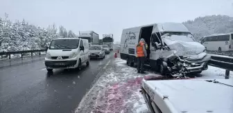 Anadolu Otoyolu'nda 6 Araçla Kaza: 1 Yaralı