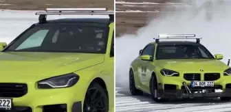 Kenan Sofuoğlu'nun 5 yaşındaki oğlu, karlı zeminde drift attı