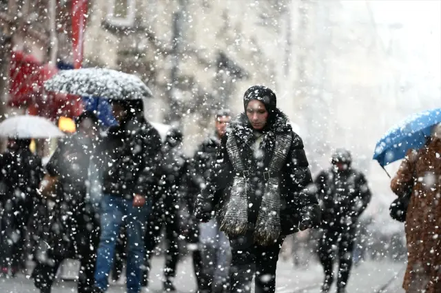 This was a rehearsal, a blizzard is expected in Istanbul! Here is the hourly weather report