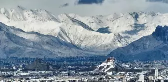 Tibet ile Hong Kong Arasında İlk Ticari Uçuşlar Başladı