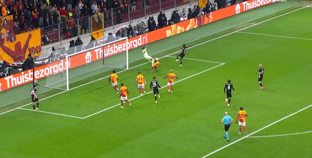 Günay excelled: Incredible moment in Galatasaray's goal