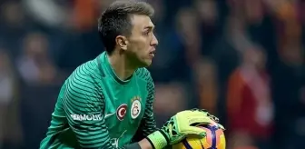 Muslera neden yok? Galatasaray AZ Alkmaar Muslera neden oynamıyor sakat mı, cezalı mı? Muslera gitti mi, ayrıldı mı? (UEFA Avrupa Ligi)