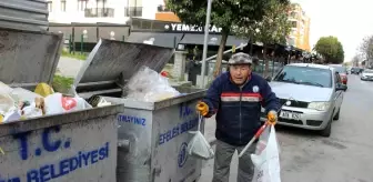 67 Yaşındaki Hüseyin Istar, İsrafı Önlemek İçin Çöp Karıştırıyor