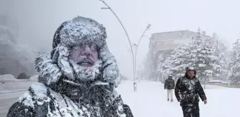 İstanbul'da kar fırtınası başladı! Meteoroloji ve AKOM'dan yeni uyarı