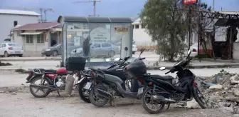 Hatay'da Motosiklet Hırsızlığı Güvenlik Kamerasında