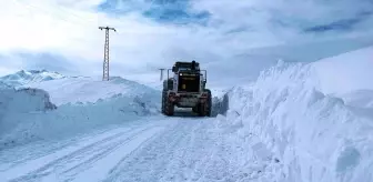 Hakkari'de Çığ Uyarısı: İki Yerleşim Yeri Tehdit Altında