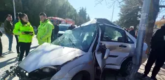 Denizli'de Motosiklet ve Otomobil Çarpıştı: 17 Yaşındaki Sürücü Ağır Yaralı