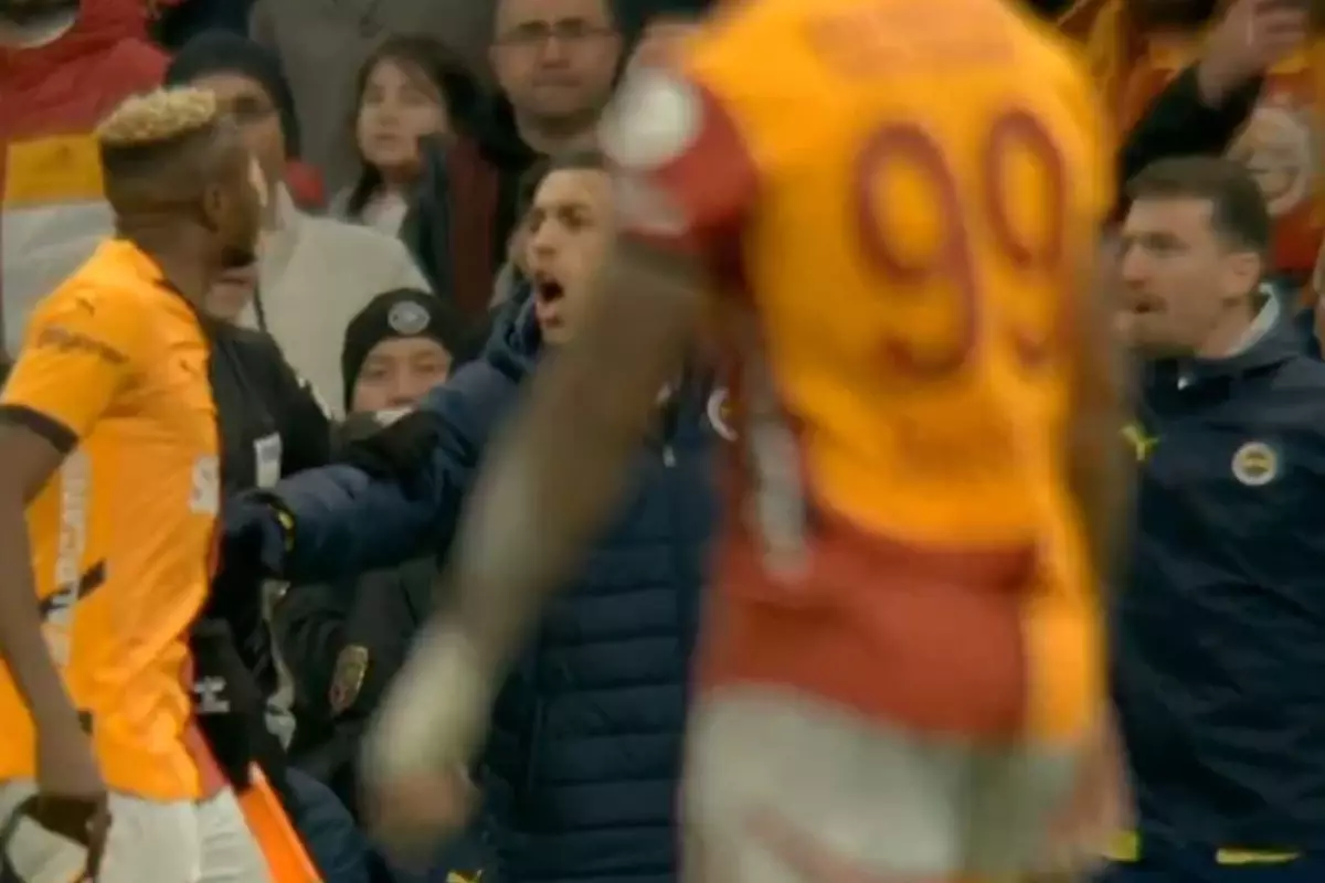 Osimhen'den Mert Hakan'a ortalığı karıştıracak hareket