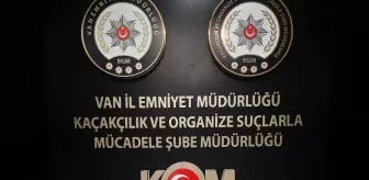 Van'da Gümrük Kaçağı Malzemelere Operasyon