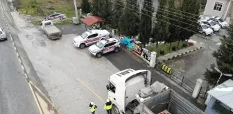 Düzce'de Jandarmadan Şok Yol Denetimi: 5 Bin Araç Kontrol Edildi