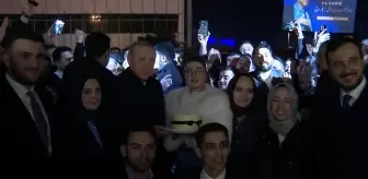 Cumhurbaşkanı Erdoğan'a gençlerden doğum günü sürprizi