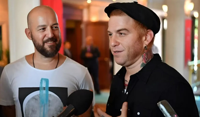 Farah Zeynep Abdullah ve Athena Gökhan sevgili mi? Farah Zeynep Abdullah ve Athena Gökhan sevgili mi?