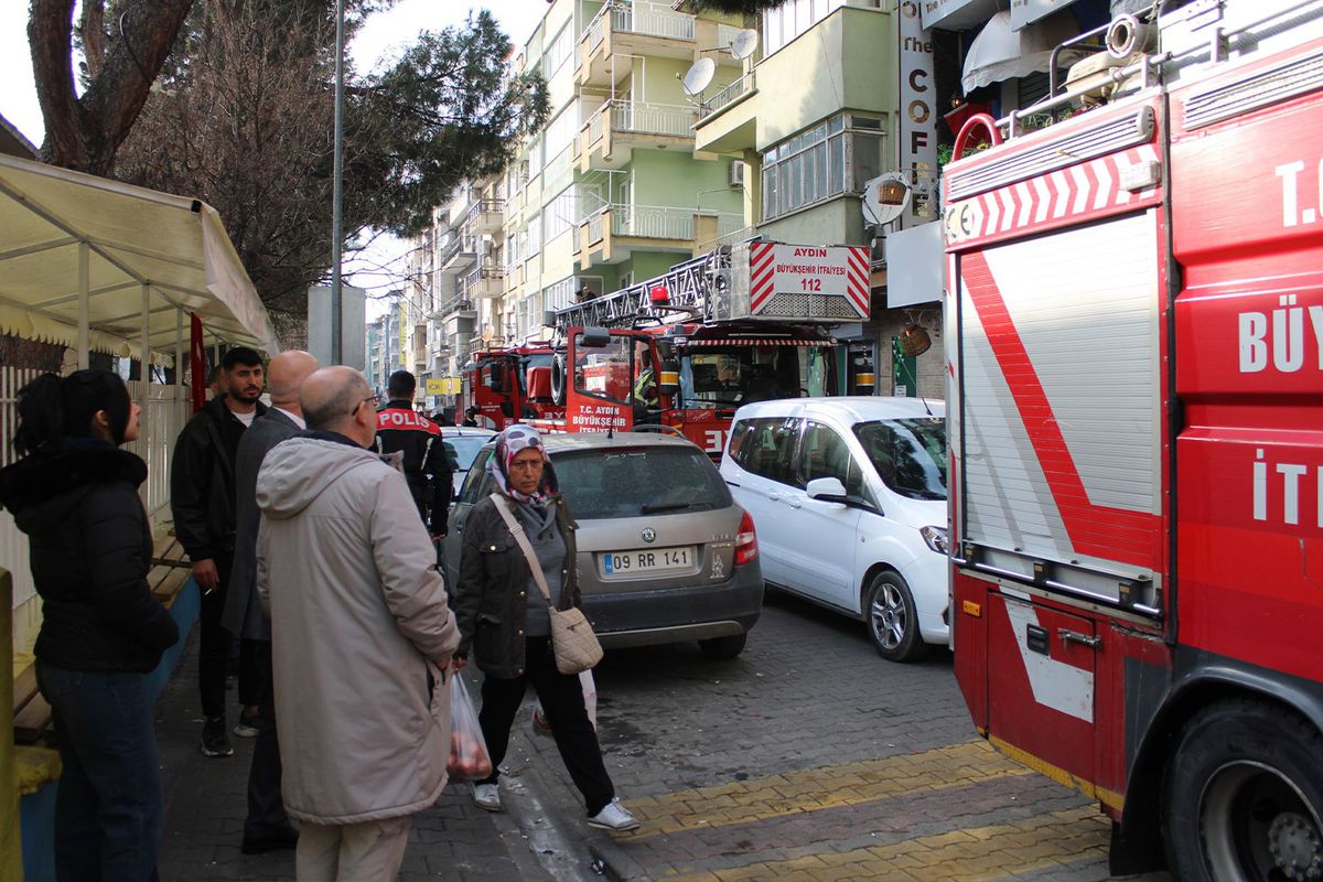 Canı sıkılan öğrenci yaptığı şakayla Aydın'ı ayağa kaldırdı