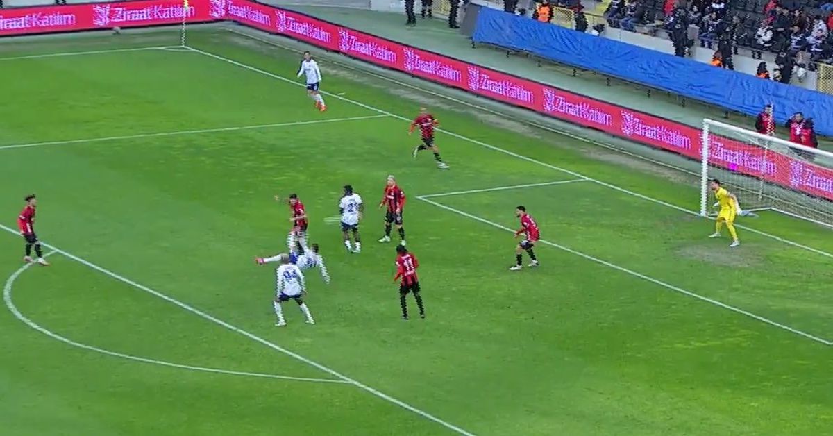 Nesyri röveşata gol izle (Gaziantep FK – Fenerbahçe)!