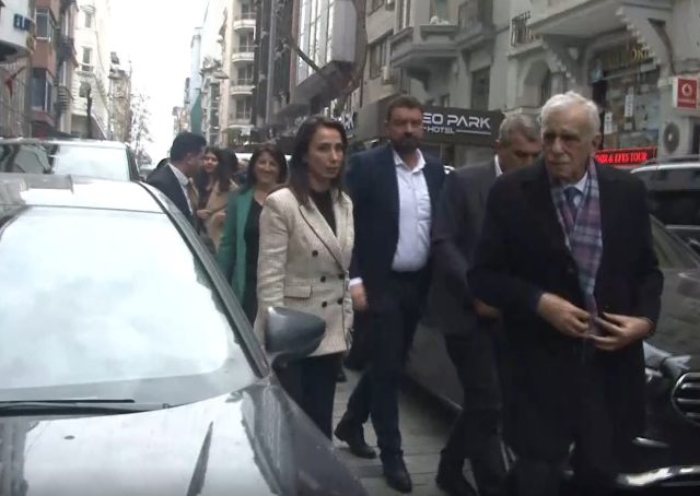 Teröristbaşı Öcalan'ın çağrısı videolu mu olacak? SON DAKİKA