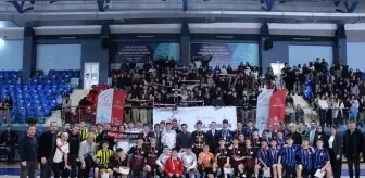 Düzce'de Futsal Gençler Müsabakaları Sonuçlandı: Farabi Anadolu Lisesi Şampiyon