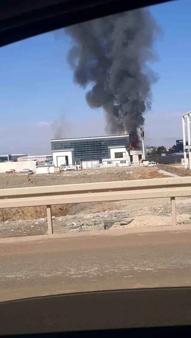 A fire broke out at the mattress factory in Ankara! A large number of teams were dispatched