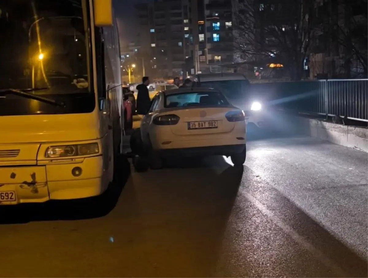İzmir'de Motosikletli Saldırgan, 2 Kişiye Ateş Açtı: 1 Ölü, 1 Yaralı