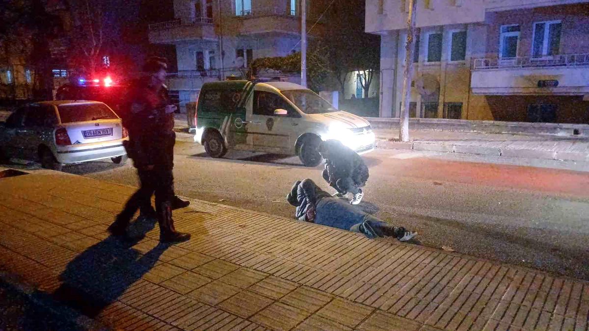 Çorum'da Kovalamaca: Kaçan Sürücü ve Arkadaşı Yakalandı